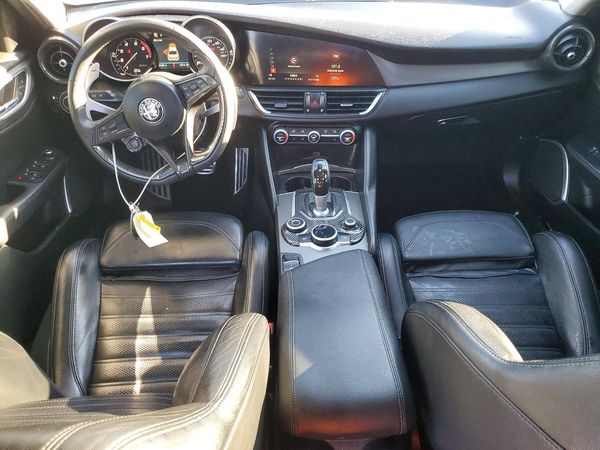 2019 ALFA ROMEO GIULIA TI RWD