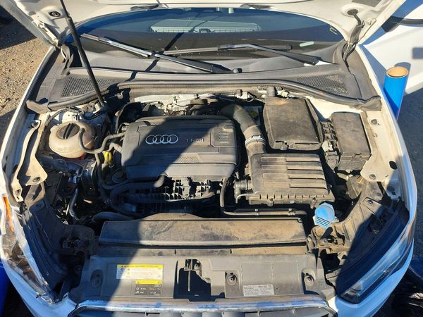 2015 AUDI A3 Premium Plus — Engine bay