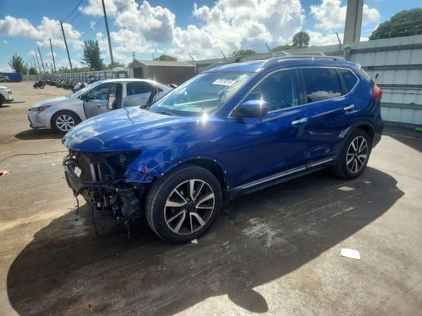 2019 NISSAN ROGUE — Front 3/4