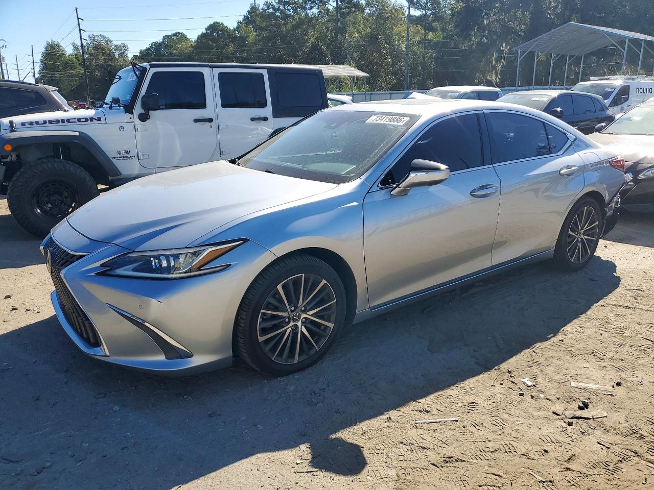2022 LEXUS ES 350 350 Premium — Front 3/4
