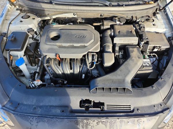 2018 HYUNDAI SONATA — Engine bay