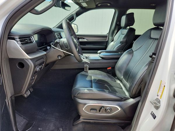 2024 JEEP WAGONEER Series II — DENT