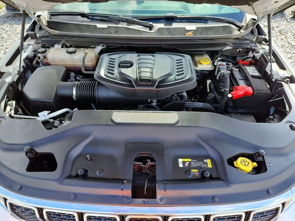 2024 JEEP WAGONEER Series II — Engine bay