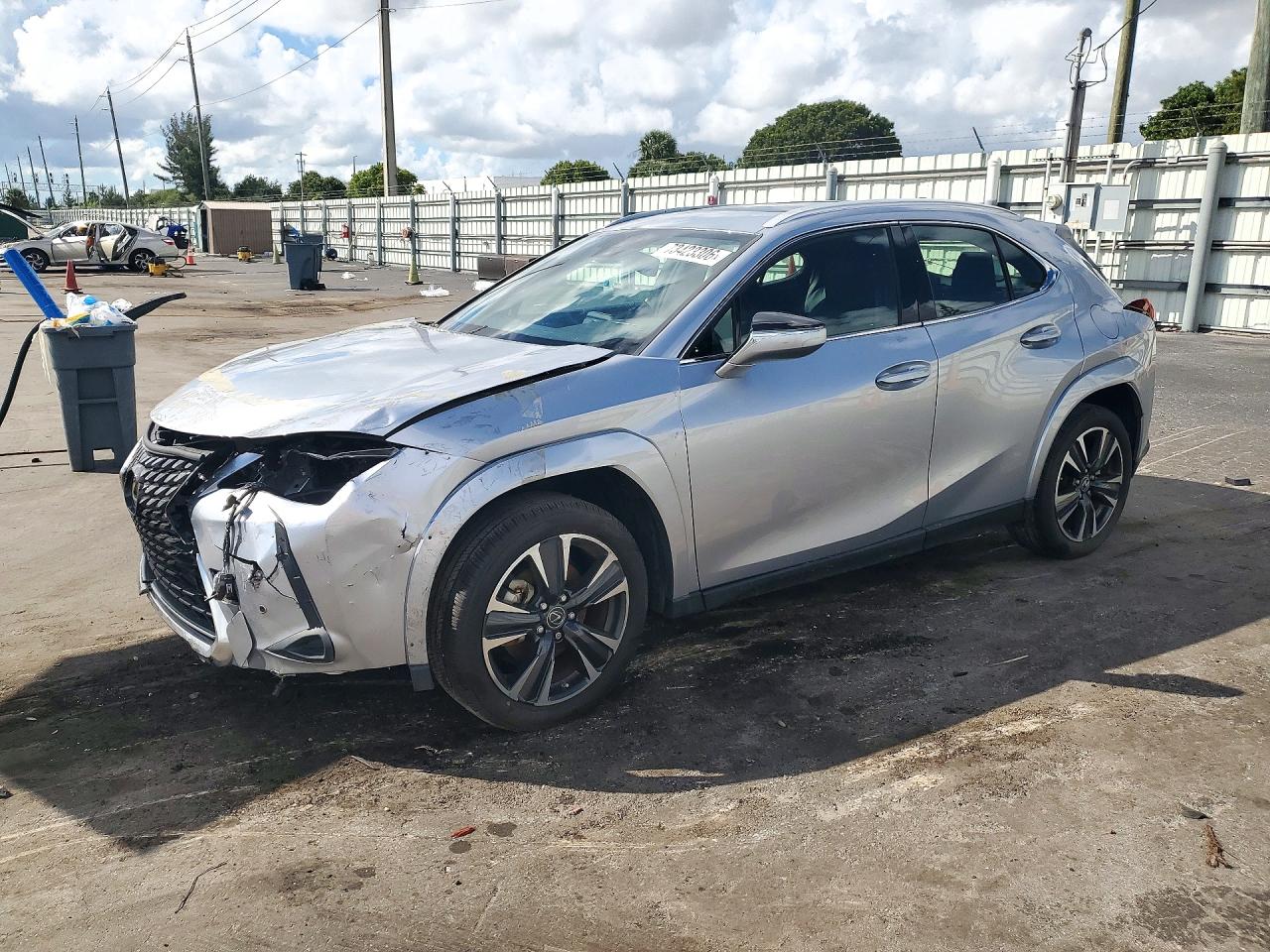 2023 LEXUS UX250H 250h Premium — Front 3/4