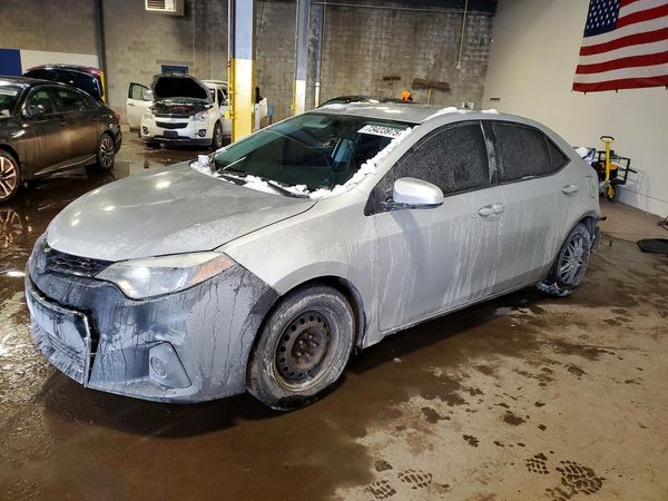 2016 TOYOTA COROLLA