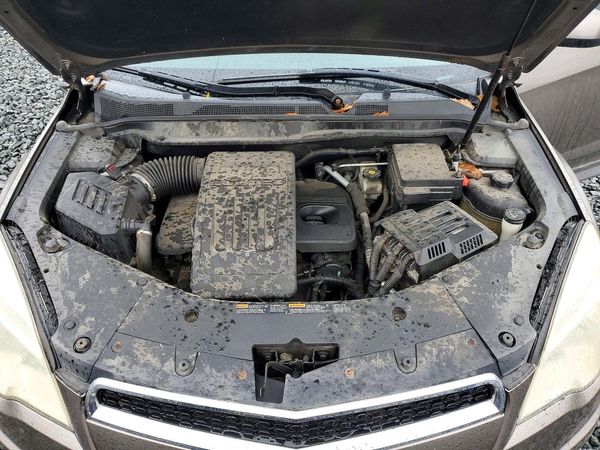 2012 CHEVROLET EQUINOX 2LT — Engine bay