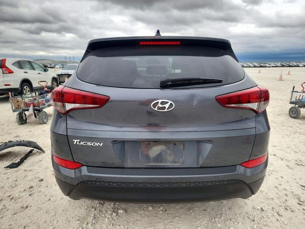2018 HYUNDAI TUCSON SE Standard — DIRR