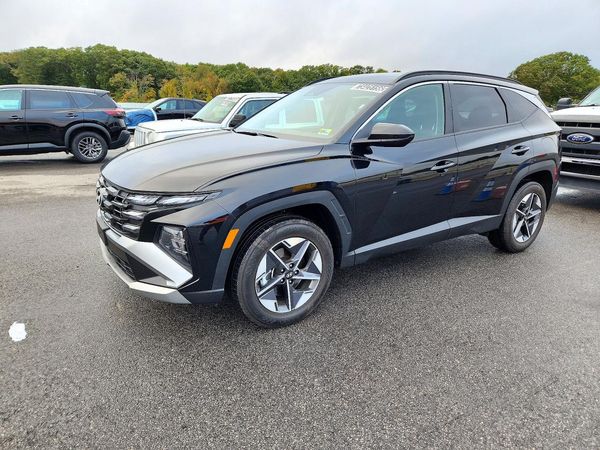 2026 HYUNDAI TUCSON SEL, SEL Plus — Front 3/4