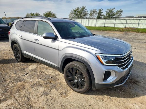 2026 VOLKSWAGEN ATLAS 4Motion SE — Passenger 3/4