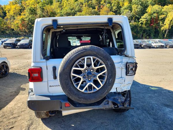 2025 JEEP WRANGLER Sahara — DIRR
