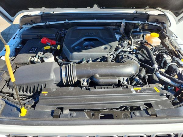 2025 JEEP WRANGLER Sahara — Engine bay