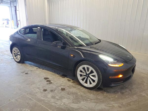 2022 TESLA MODEL 3 — Passenger 3/4