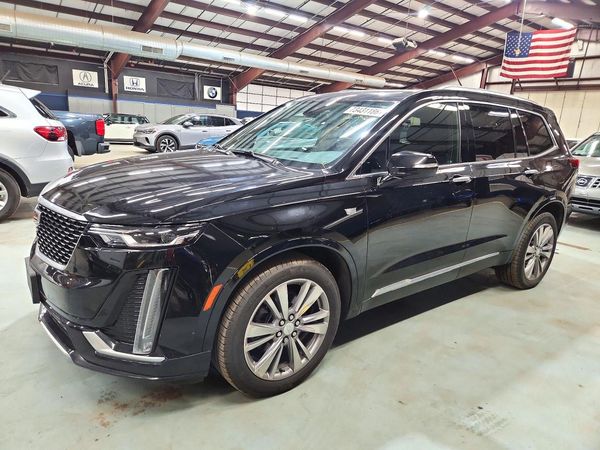 2024 CADILLAC XT6 Premium Luxury — Front 3/4