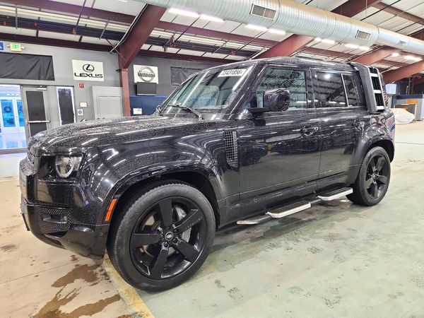 2023 LAND ROVER DEFENDER 110 X-Dynamic SE — Front 3/4