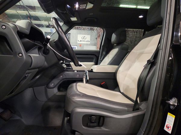 2023 LAND ROVER DEFENDER 110 X-Dynamic SE — DENT