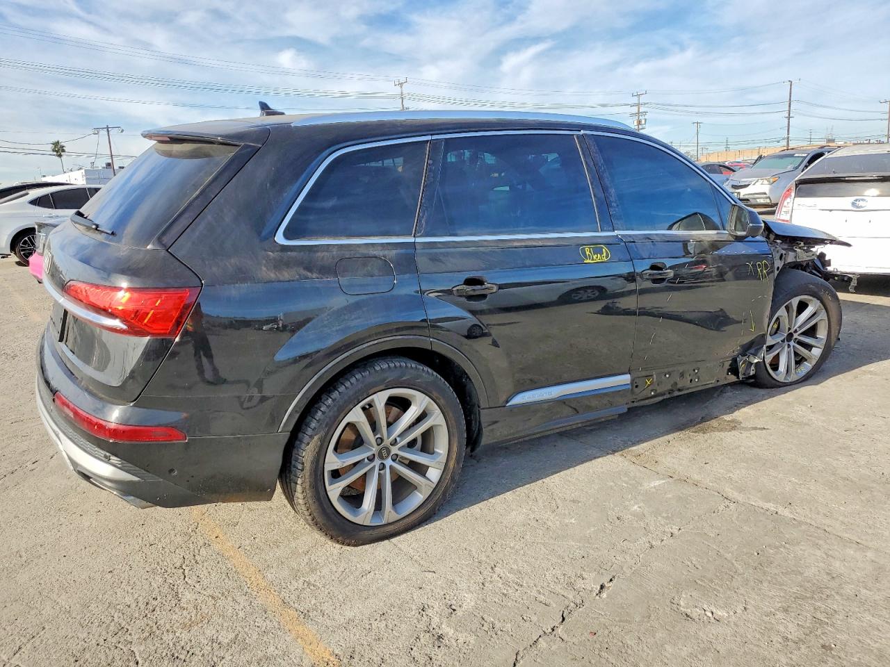 2025 AUDI Q7 quattro Premium Plus