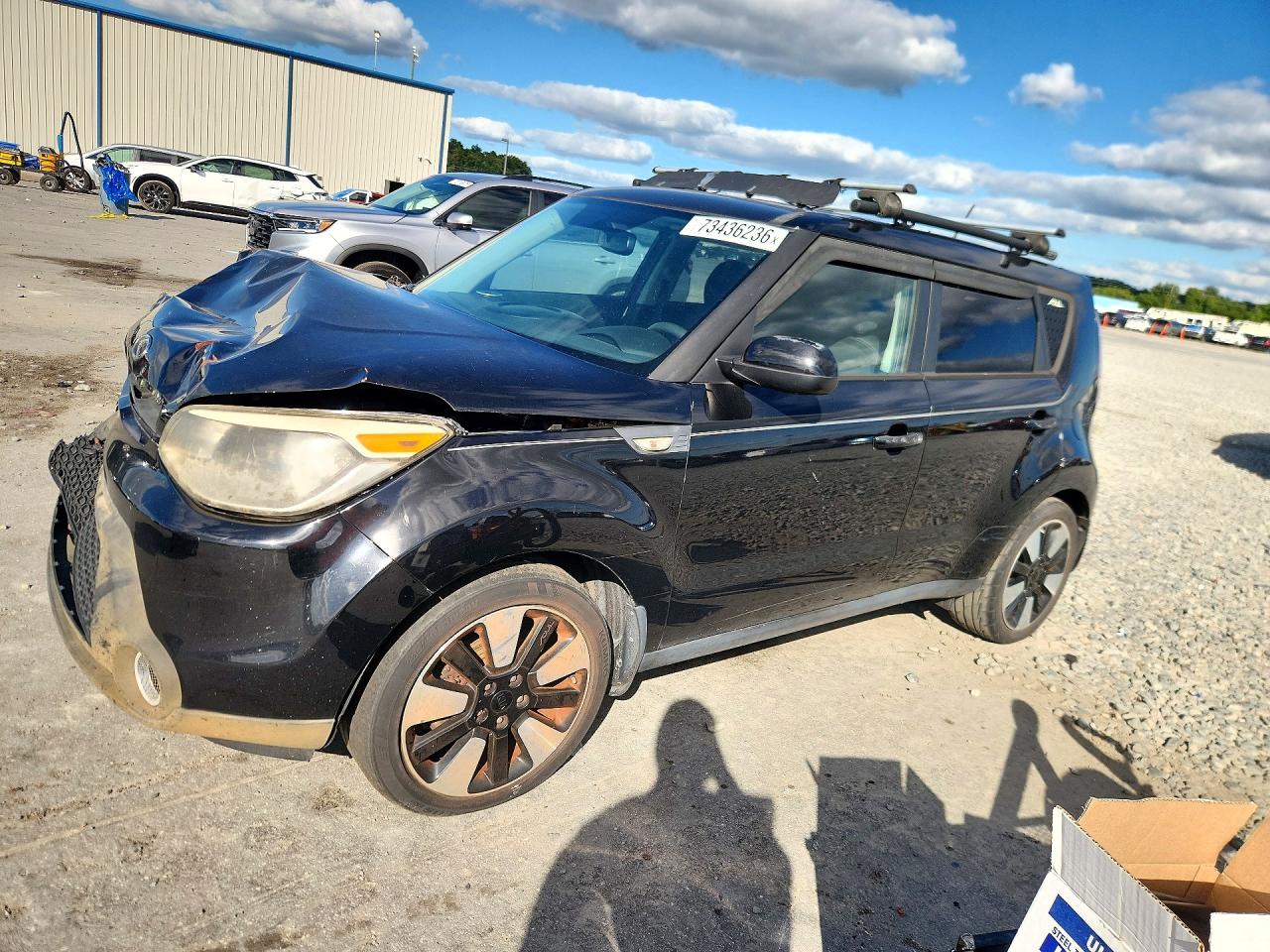 2014 KIA SOUL GL(BASE) — Front 3/4
