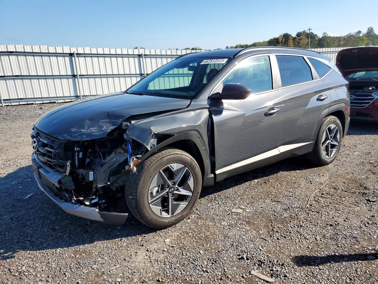 2026 HYUNDAI TUCSON SEL, SEL Plus — Front 3/4