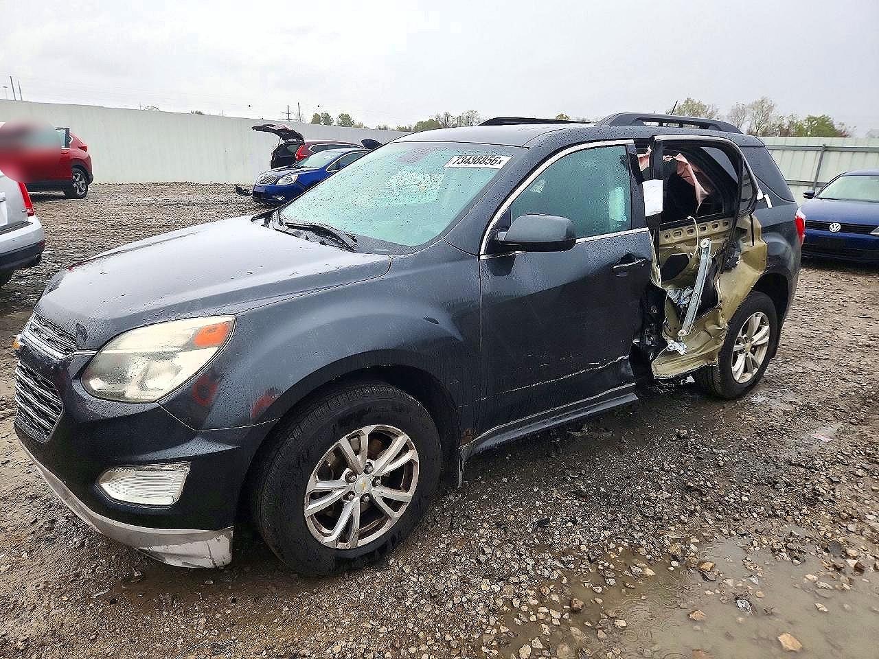 2017 CHEVROLET EQUINOX LT / FL — Front 3/4