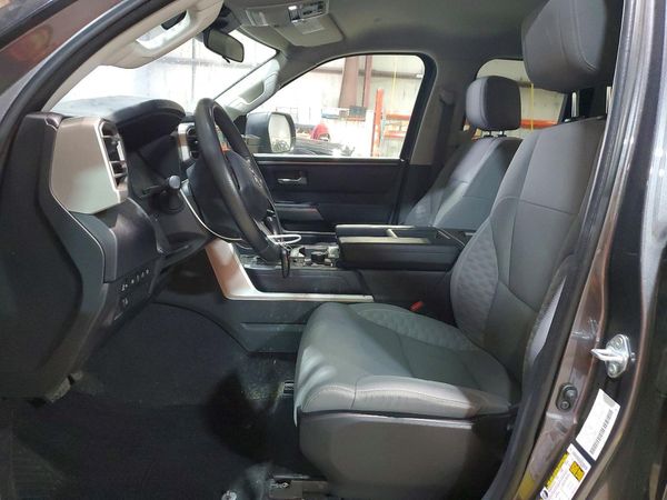 2023 TOYOTA TUNDRA