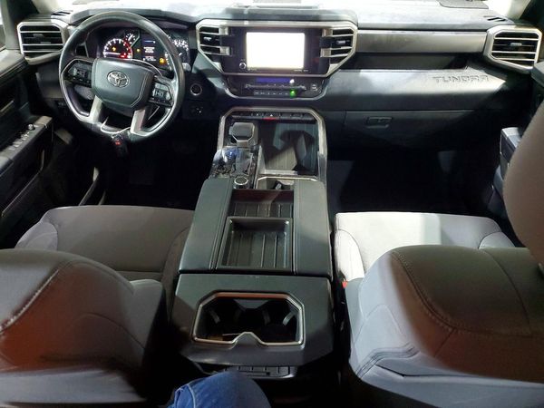 2023 TOYOTA TUNDRA