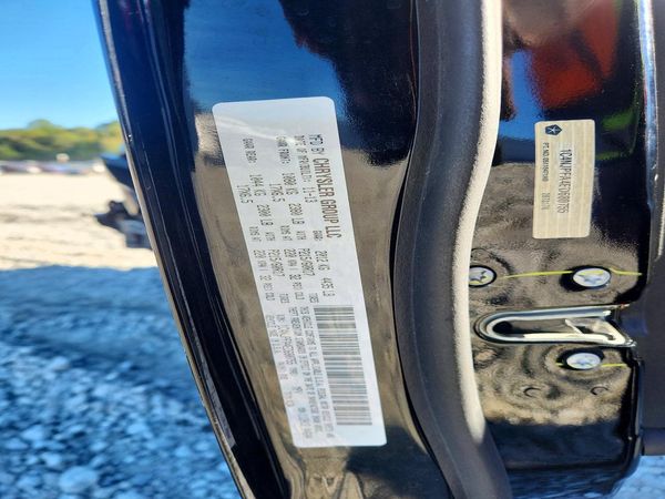 2014 JEEP PATRIOT Latitude — VINS