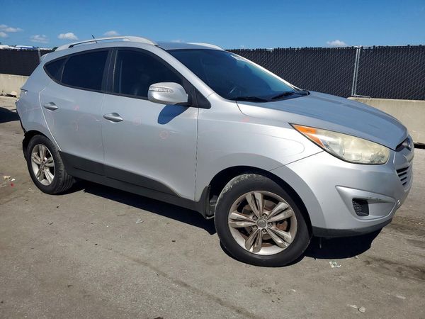2012 HYUNDAI TUCSON GLS — Passenger 3/4