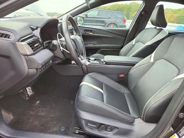 2025 TOYOTA CAMRY — DENT