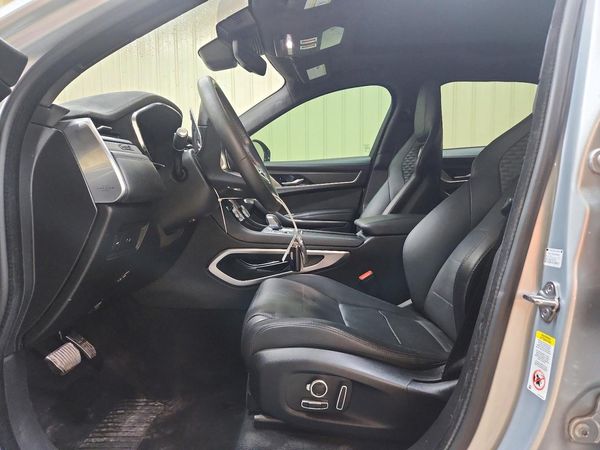 2021 JAGUAR F-PACE — DENT