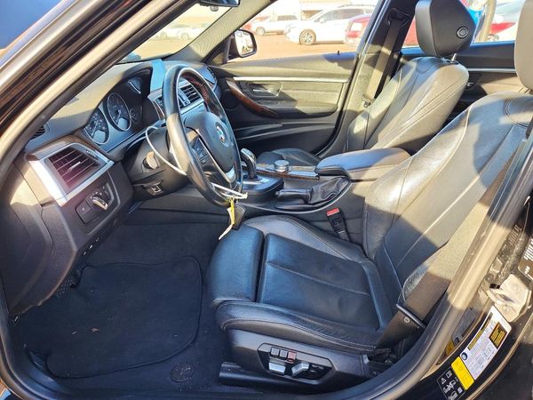 2018 BMW 330 xDrive SA — DENT