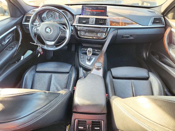 2018 BMW 330 xDrive SA — CKPT