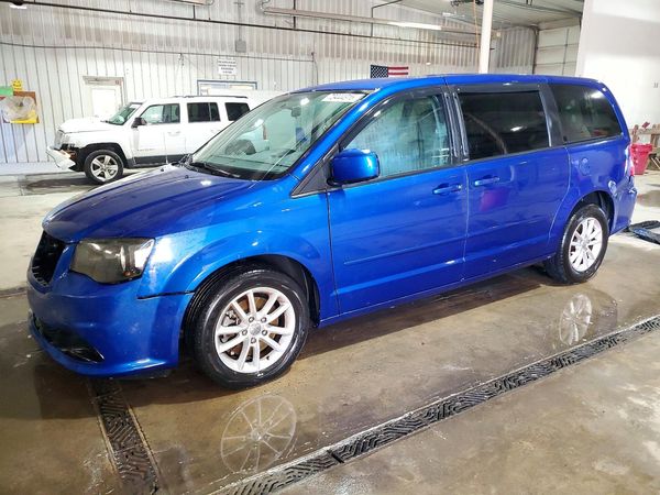 2013 DODGE GRAND CARAVAN SXT — Front 3/4