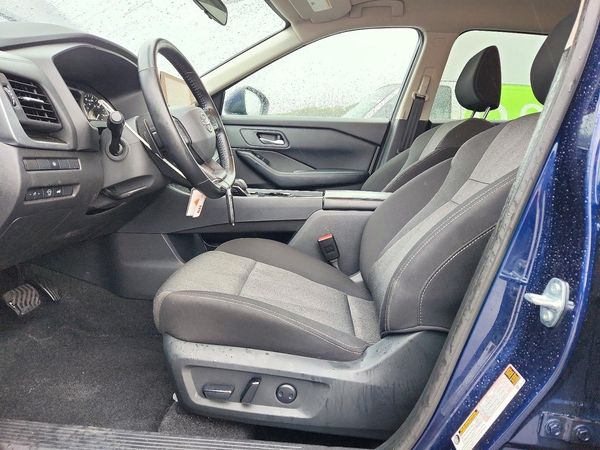 2025 NISSAN ROGUE SV — DENT