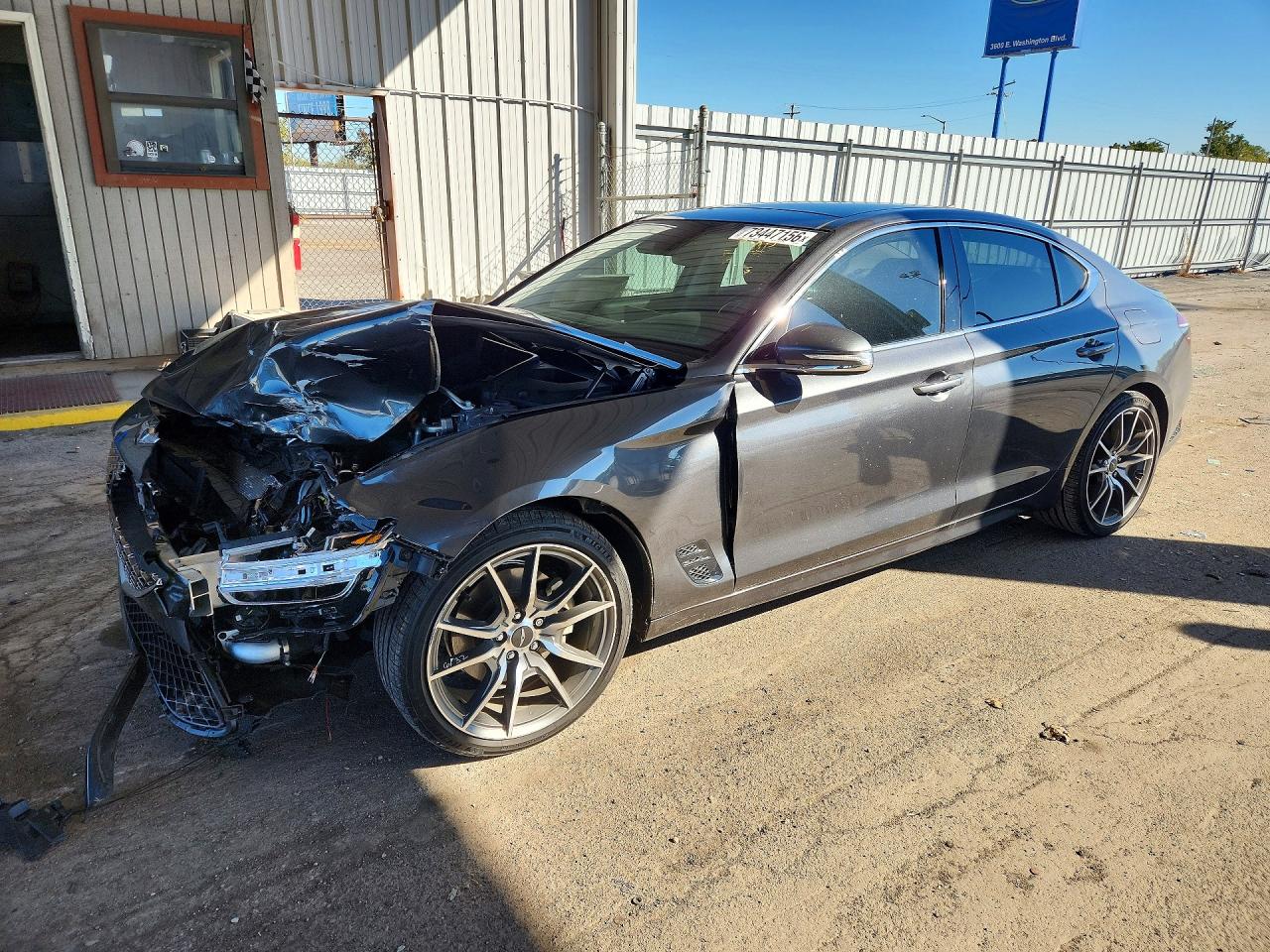 2022 GENESIS G70 2.0T, 2.0T Prestige — Front 3/4