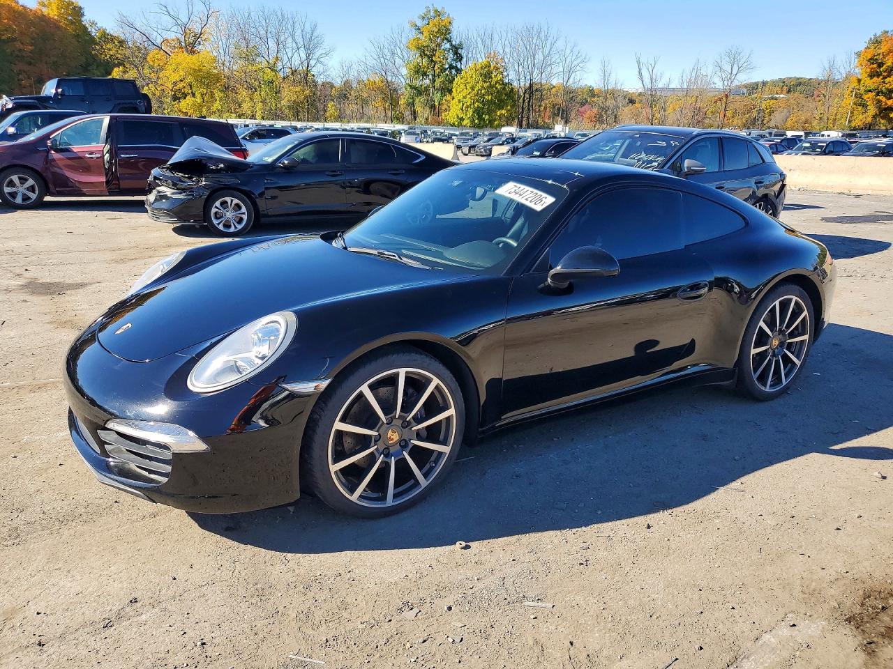 2014 PORSCHE 911 — Front 3/4
