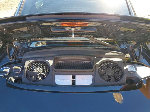 2014 PORSCHE 911 — Engine bay