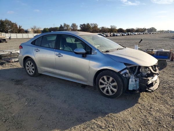 2020 TOYOTA COROLLA LE — Passenger 3/4