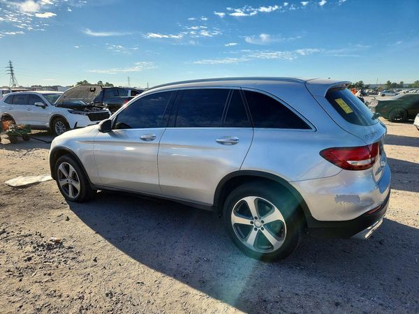 2016 MERCEDES-BENZ GLC GLC300 — DSRA