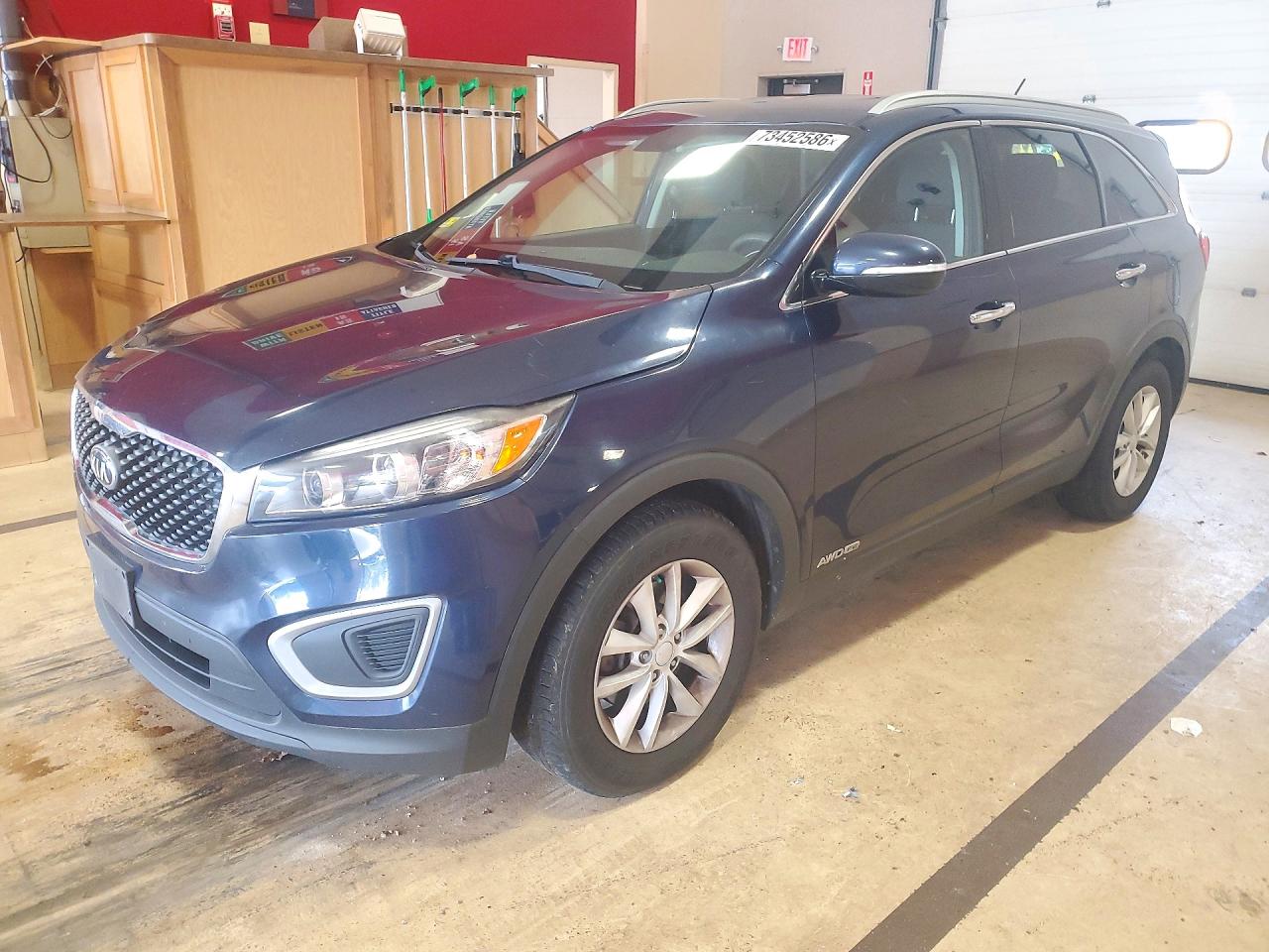 2018 KIA SORENTO L, LX — Front 3/4