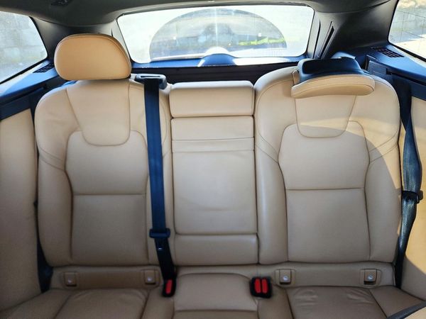 2018 VOLVO XC60 Inscription — SUVN