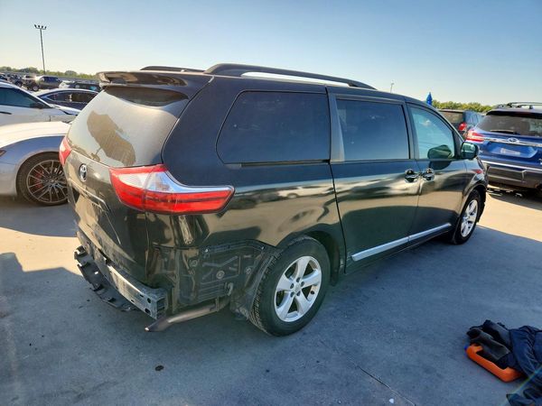 2015 TOYOTA SIENNA — PSRA