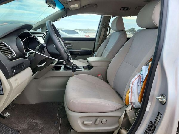 2019 KIA SEDONA LX/EX — DENT