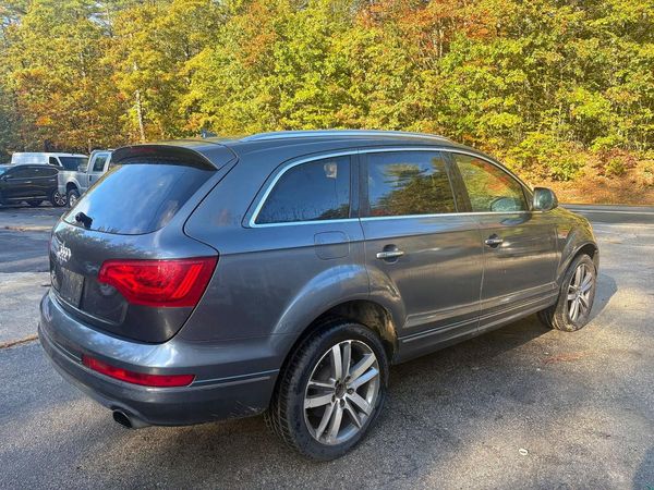 2013 AUDI Q7 Premium Plus