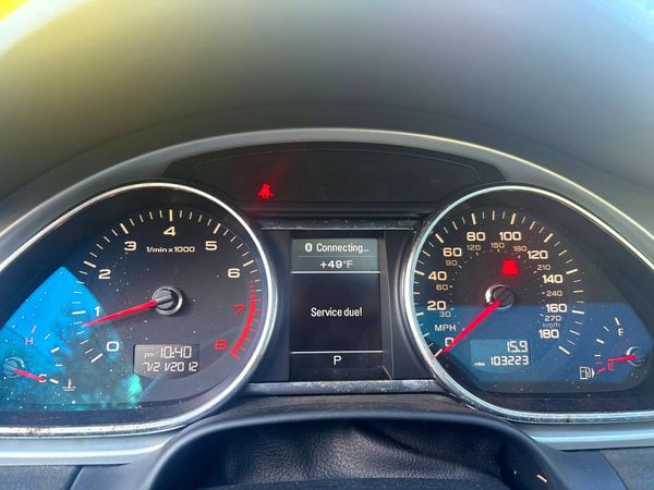 2013 AUDI Q7 Premium Plus