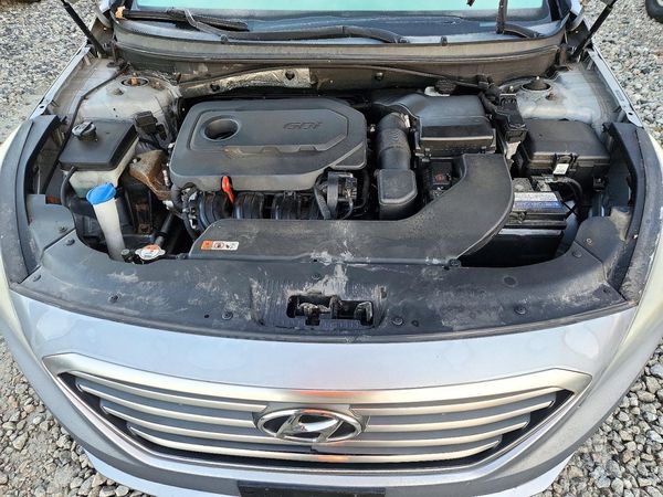 2016 HYUNDAI SONATA — Engine bay