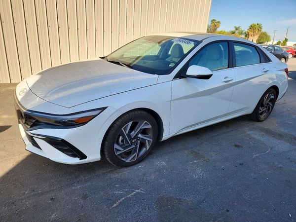 2025 HYUNDAI ELANTRA Limited — Front 3/4