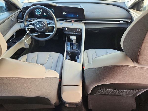 2025 HYUNDAI ELANTRA Limited — CKPT