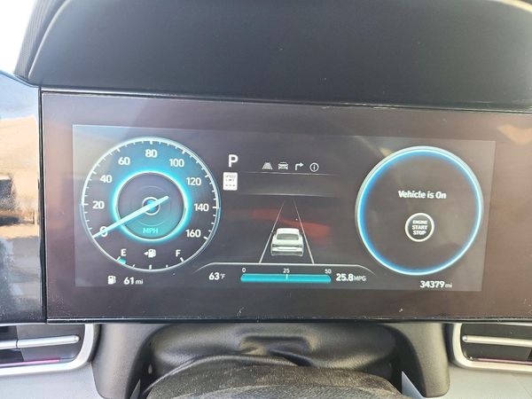 2025 HYUNDAI ELANTRA Limited — ODOM