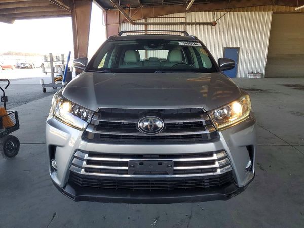 2017 TOYOTA HIGHLANDER Ltd/Ltd Platinum — DIRF