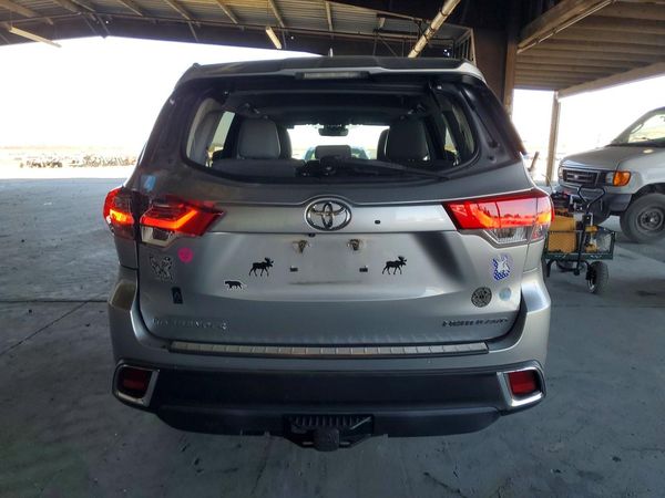 2017 TOYOTA HIGHLANDER Ltd/Ltd Platinum — DIRR